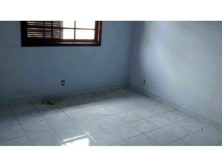 Casa à venda em leilão - Rua Miranda Mendes, 17 - Casa 14, Cond Res Jardim Das Mangueiras em São Gonçalo/RJ - foto 8