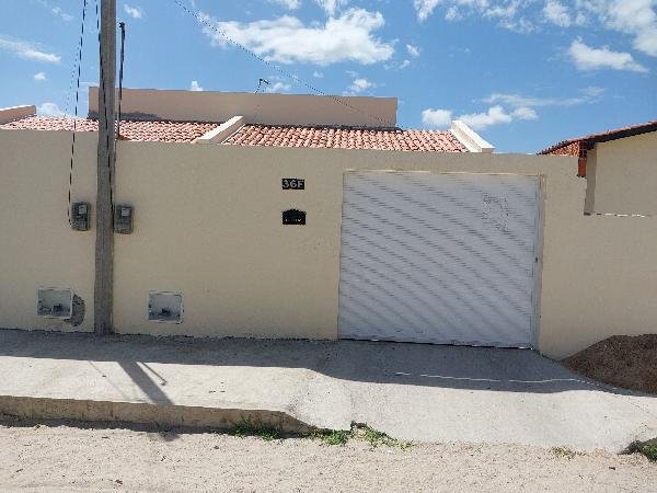 Casa, 0.00 de área total, 60.70 de área privativa, 327.88 de área do terreno,  2 qto(s), a em Horizonte/CE - foto 1
