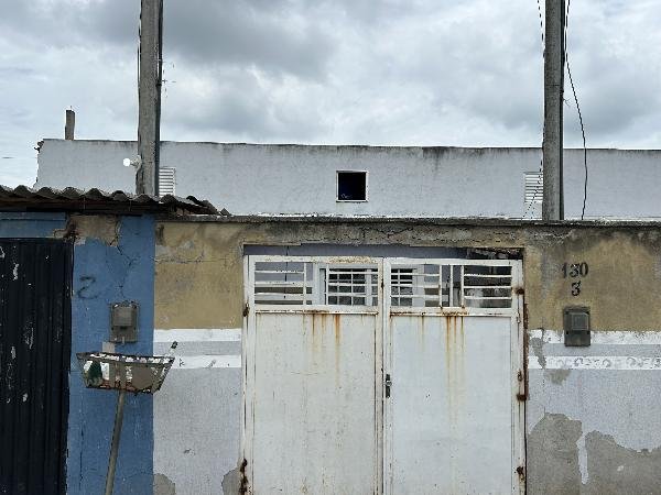 Casa, 33.00 de área total, 33.00 de área privativa, 51.00 de área do terreno,  1 qto(s), v em Nova Iguaçu/RJ