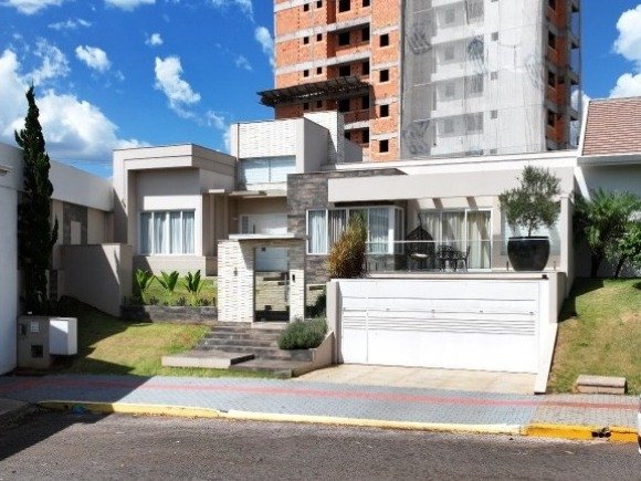 [45.110] CASA 307,77M-  SOB TERRENO  DE 710,855M²  NO C.. em São Miguel do Oeste/SC - foto 1