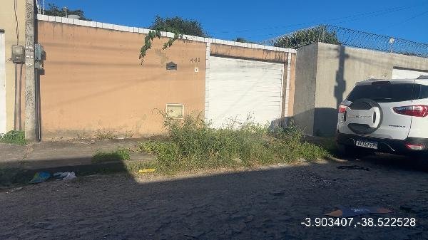 Casa, 80.90 de área total, 80.90 de área privativa, 151.80 de área do terreno,  2 qto(s), em Itaitinga/CE