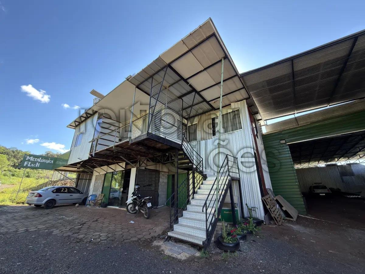 GALPÃO COMERCIAL C/ 850,00 M² - ITAPIRANGA / SC em Itapiranga/SC