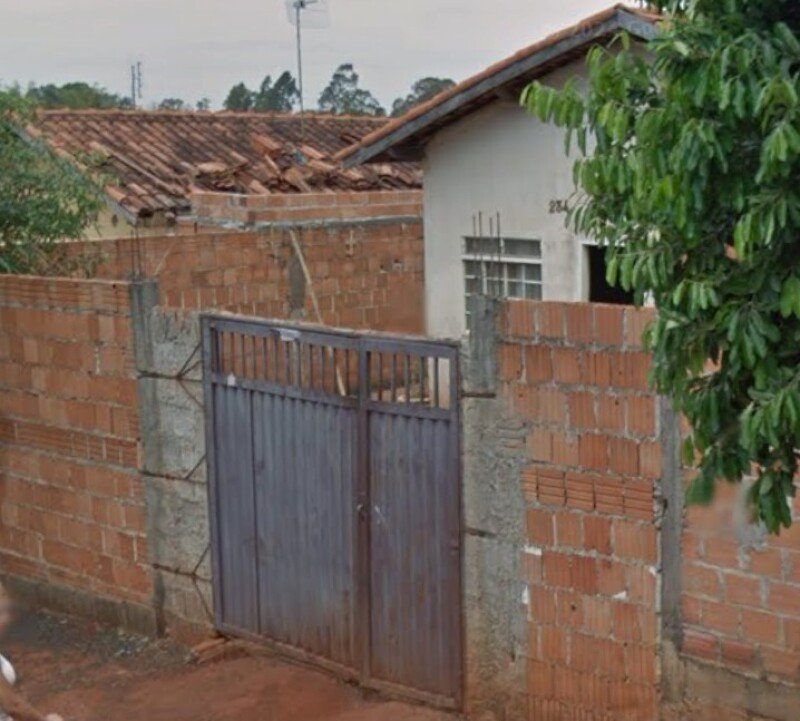 CASA RESIDENCIAL - SEM OUTRAS PENHORAS - localizada na .. em Brodowski/SP