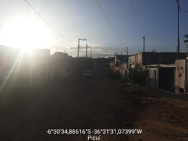 Casa, 99.35 de área total, 99.35 de área privativa, 83.50 de área do terreno,  2 qto(s), a em Picuí/PB