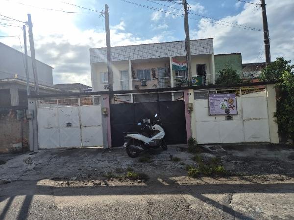 Casa, 65.40 de área total, 65.40 de área privativa, 71.72 de área do terreno,  2 qto(s), v em Queimados/RJ
