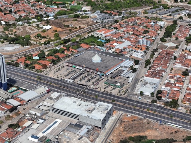 
                        Shopping, A.T.: 35.638m², 213 lojas, Lagoa Nova, Natal/RJ em Natal/RN - foto 4