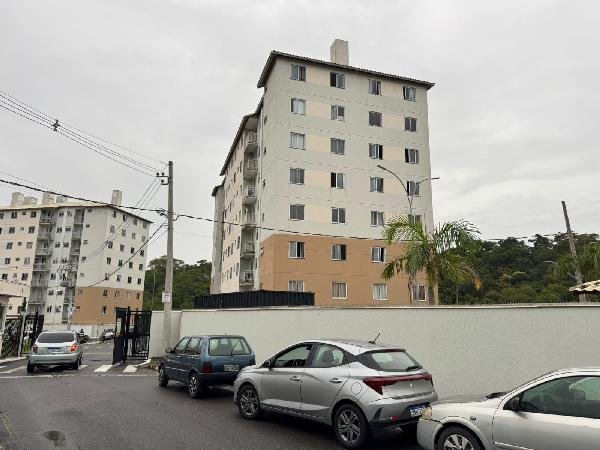 Apartamento, 51.58 de área total, 51.58 de área privativa, 0.00 de área do terreno, 1 vaga em Volta Redonda/RJ