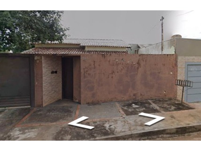 Casa à venda em leilão - Rua Pedro Pires Cardoso, 264 - Casa, Lote nº 20. - Centro - Anast em Anastácio/MS