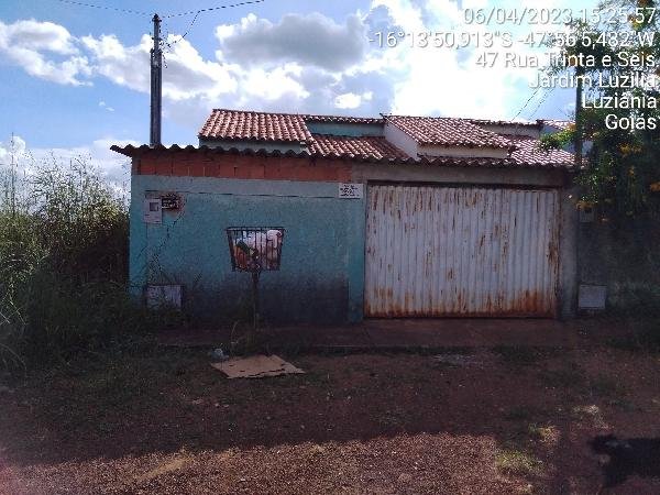 Casa, 0.00 de área total, 58.37 de área privativa, 180.00 de área do terreno,  2 qto(s), W em Luziânia/GO