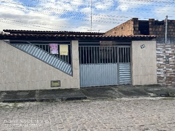Casa, 37.56 de área total, 37.56 de área privativa, 105.00 de área do terreno,  1 qto(s), em Feira de Santana/BA - foto 1
