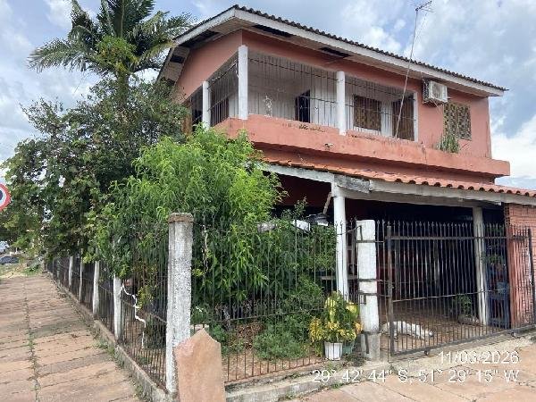 Casa, 171.75 de área total, 171.75 de área privativa, 250.00 de área do terreno,  3 qto(s) em Montenegro/RS