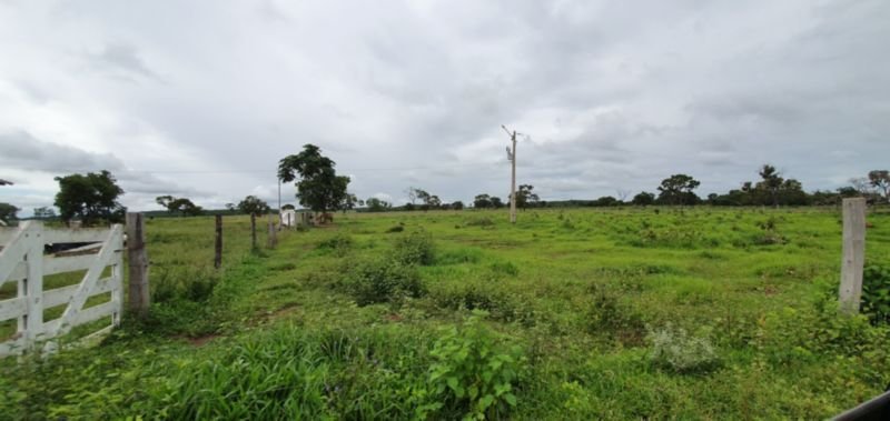 IMÓVEL RURAL COM ÁREA DE 1.899,2700HAS, "FAZENDA VALENT.. em Rosário Oeste/MT - foto 22