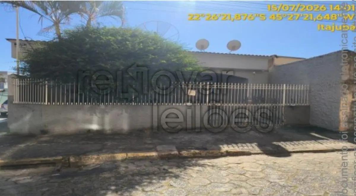 CASA C/ 132,75 M² - ITAJUBÁ / MG em Itajubá/MG