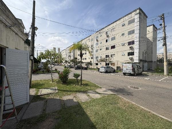 Apartamento, 46.47 de área total, 46.47 de área privativa, 0.00 de área do terreno,  2 qto em Queimados/RJ