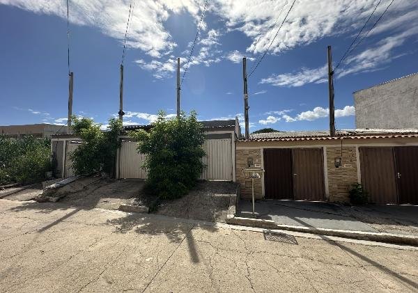 Casa, 38.00 de área total, 38.00 de área privativa, 66.67 de área do terreno,  1 qto(s), a em Nova Iguaçu/RJ