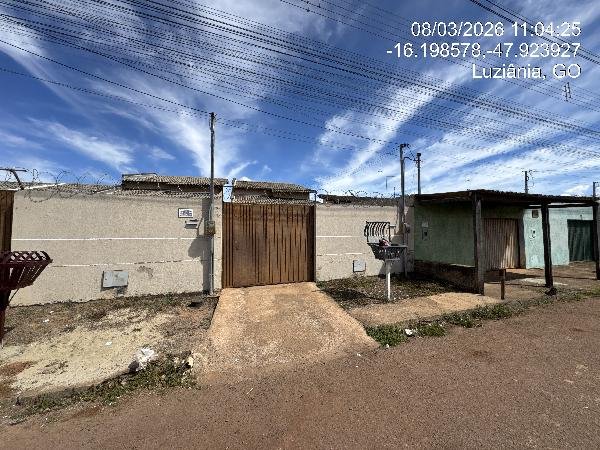 Casa, 72.00 de área total, 72.00 de área privativa, 180.00 de área do terreno,  2 qto(s), em Luziânia/GO