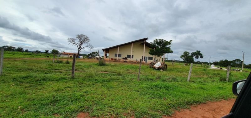 IMÓVEL RURAL COM ÁREA DE 1.899,2700HAS, "FAZENDA VALENT.. em Rosário Oeste/MT - foto 21