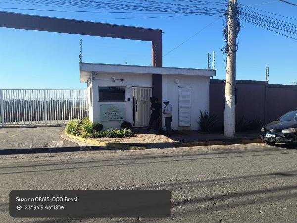 Casa, 61.80 de área total, 54.80 de área privativa, 61.80 de área do terreno,  2 qto(s), a em Suzano/SP