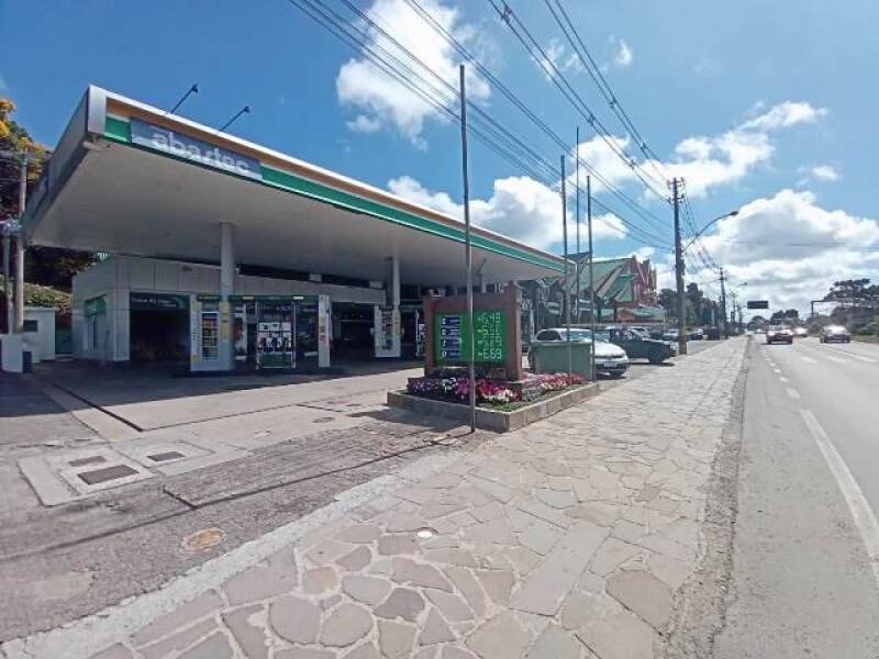 Terreno com Edificações e Posto de Gasolina - Bairro Vila Suíça -Gramado/RS em Gramado/RS - foto 6