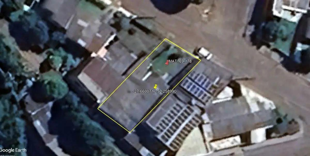 Casa na Rua Estevão T. Resende e Rua Lourenço Schwab, N°66, Petit Vilage, em Erechim / RS em Erechim/RS