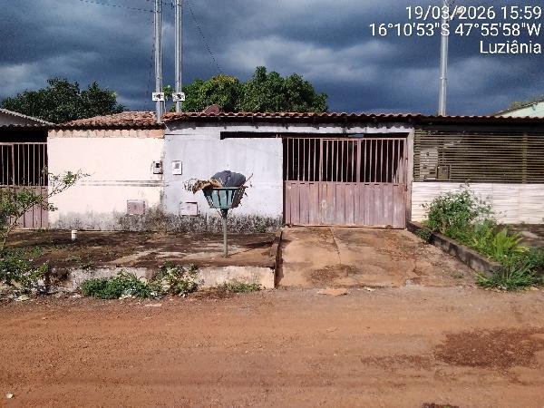 Casa, 55.36 de área total, 55.36 de área privativa, 180.00 de área do terreno,  1 qto(s), em Luziânia/GO