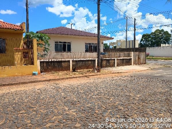 Casa, 171.94 de área total, 171.94 de área privativa, 302.50 de área do terreno,  3 qto(s) em Tibagi/PR