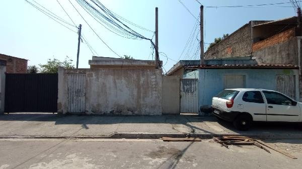 Casa, 0.00 de área total, 30.19 de área privativa, 32.80 de área do terreno,  1 qto(s), WC em São Gonçalo/RJ