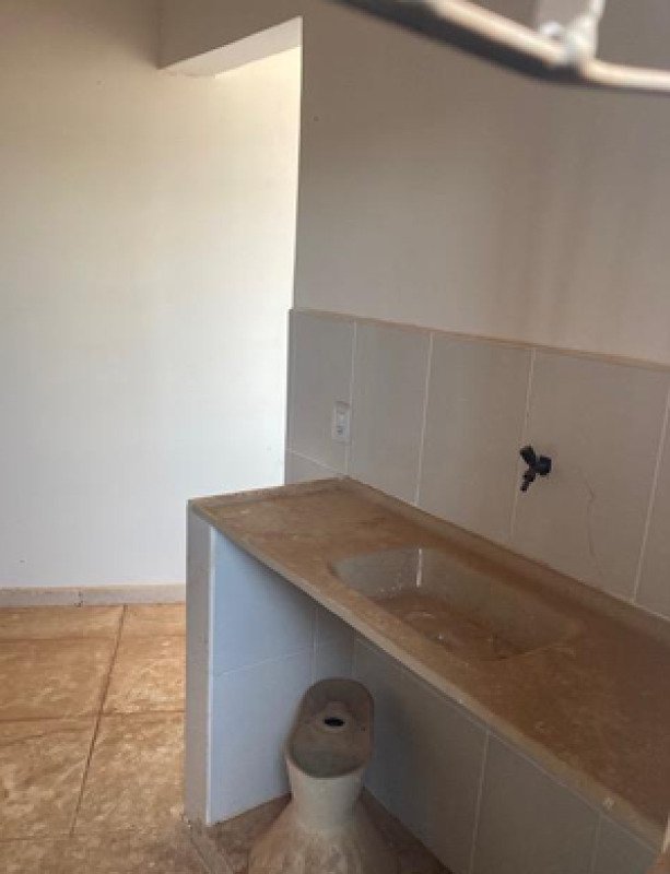 PRÉDIO COM CONSTRUÇÃO INACABADA EM PATOS DE MINAS/MG em Patos de Minas/MG - foto 15