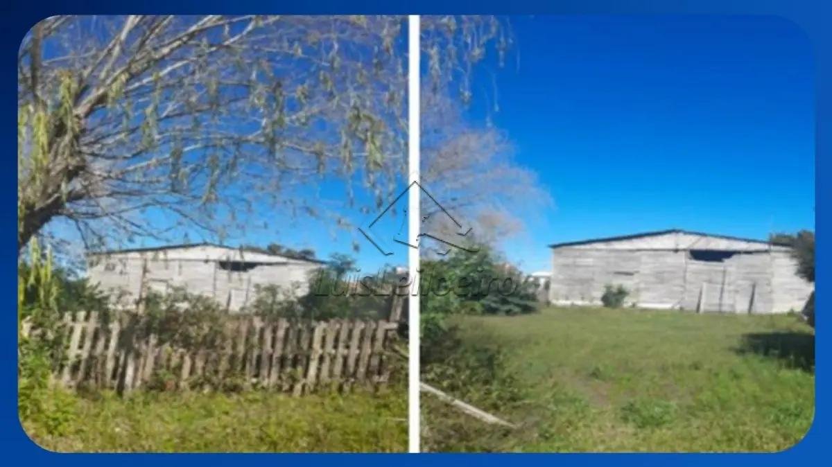TERRENO COM BENFEITORIA - Rua Dr. Nascimento, Vila da Quinta, Rio Grande/RS, Área de 795,0 em Rio Grande/RS