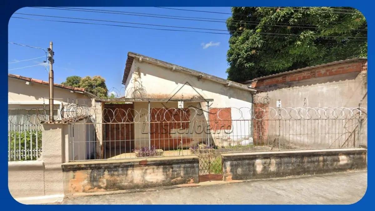 LOTE COM EDIFICAÇÃO - Lote 19 da Quadra 10, Rua Monte Plano (antiga Rua Ceará), 272, Santa em Montes Claros/MG
