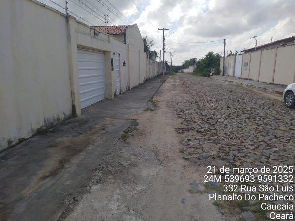 Casa, 85.99 de área total, 85.99 de área privativa, 150.00 de área do terreno,  3 qto(s), em Caucaia/CE
