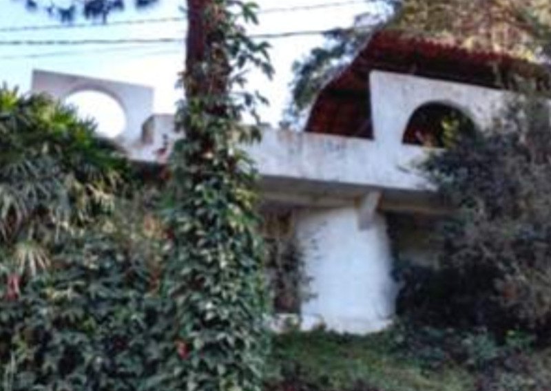 Casa com 332,00m² em Terreno de  961,70m² no Cond.Granj.. em Cotia/SP
