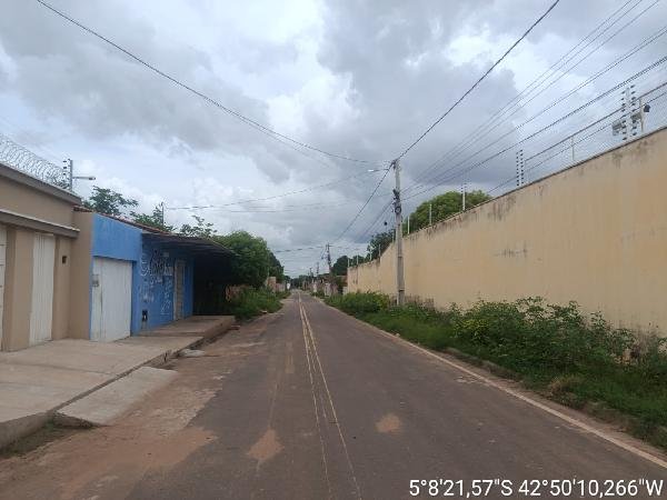 Casa, 116.22 de área total, 116.22 de área privativa, 300.00 de área do terreno,  3 qto(s) em Timon/MA