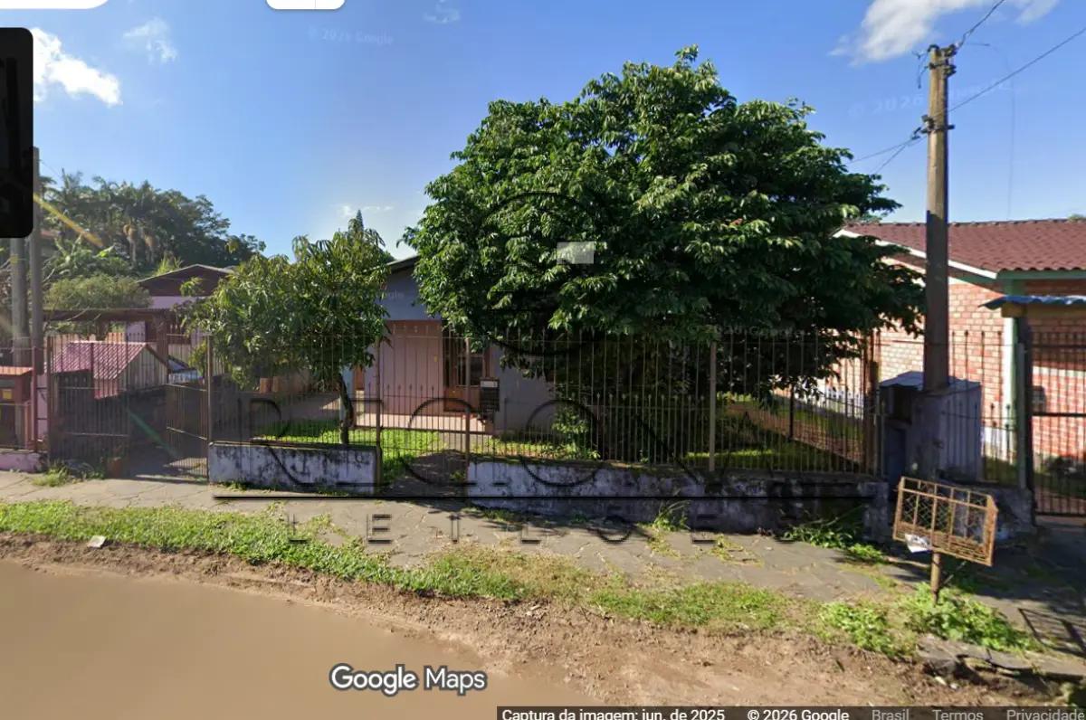 CASA COM TERRENO (MONTENEGRO/RS) em Montenegro/RS