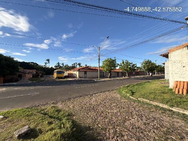 Casa, 65.80 de área total, 65.80 de área privativa, 225.00 de área do terreno,  2 qto(s), em José de Freitas/PI