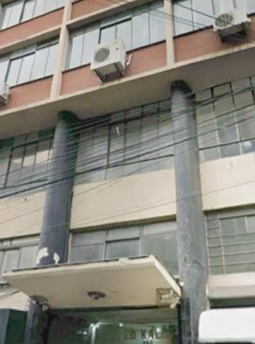 Os direitos e ações sobre o apartamento nº 904 do Edifício Irmãos Kalil, na Rua Coronel Vi em Porto Alegre/RS