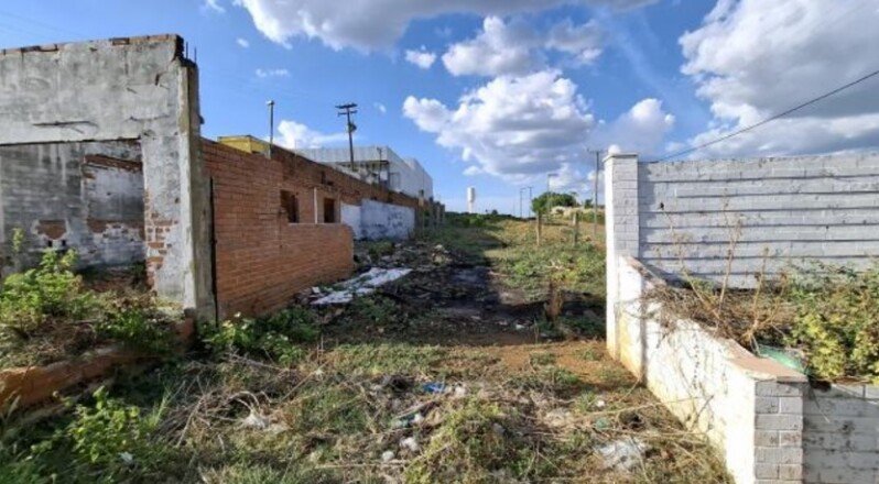 CEARÁ - CRATO/CE - PRÉDIO COMERCIAL em Crato/CE