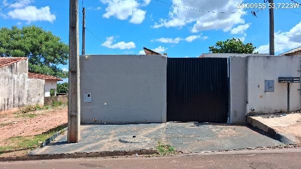Casa, 49.89 de área total, 49.89 de área privativa, 337.50 de área do terreno,  2 qto(s), em Iporã/PR