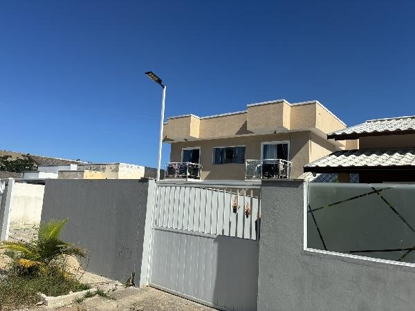 Apartamento, 70.79 de área total, 68.16 de área privativa, 0.00 de área do terreno,  2 qto em São Pedro da Aldeia/RJ