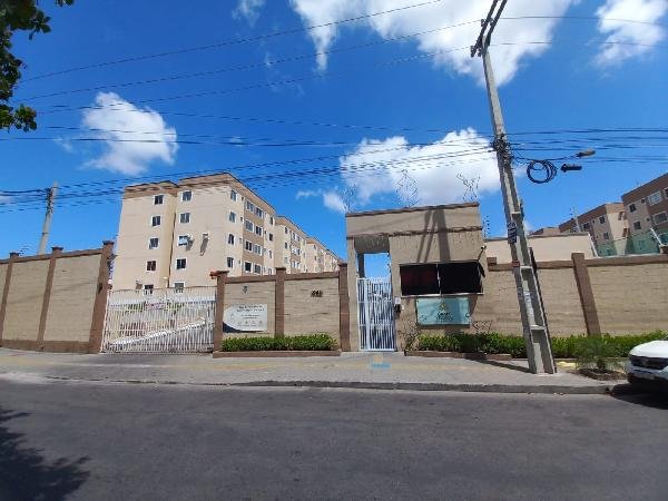 Apartamento, 64.51 de área total, 47.76 de área privativa, 0.00 de área do terreno,  2 qto em Caucaia/CE