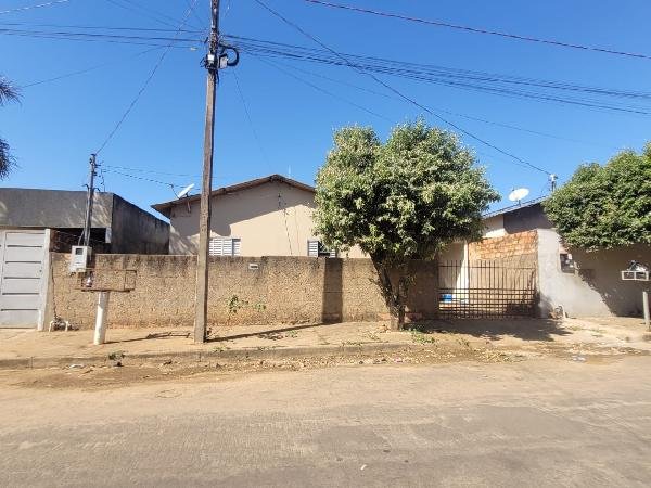 Casa, 0.00 de área total, 57.88 de área privativa, 240.00 de área do terreno,  2 qto(s), W em Primavera do Leste/MT