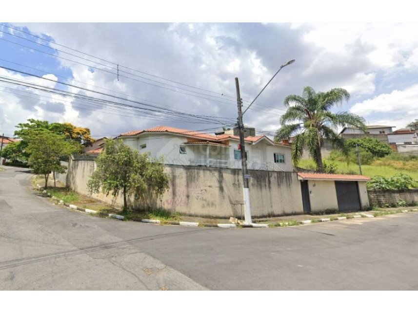 Casa à venda em leilão - Rua Luzia Inácia Ascenso, 111 - Bussocaba - Osasco / SP em Osasco/SP - foto 2