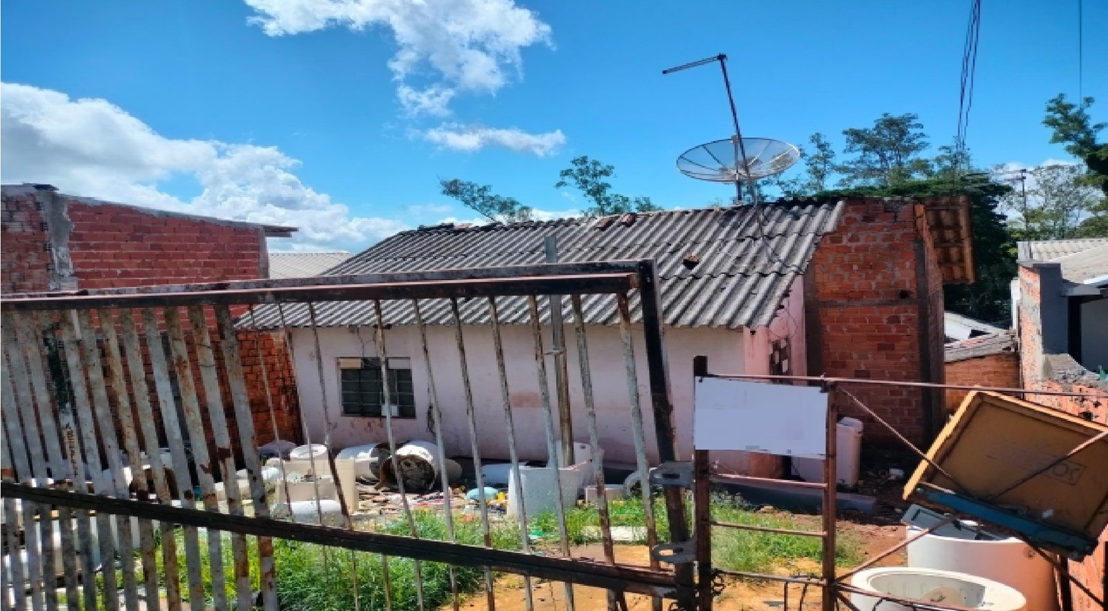LOTE 1.1 - Direitos - Imóvel c/ 250m² em Arapongas/PR em Arapongas/PR - foto 2