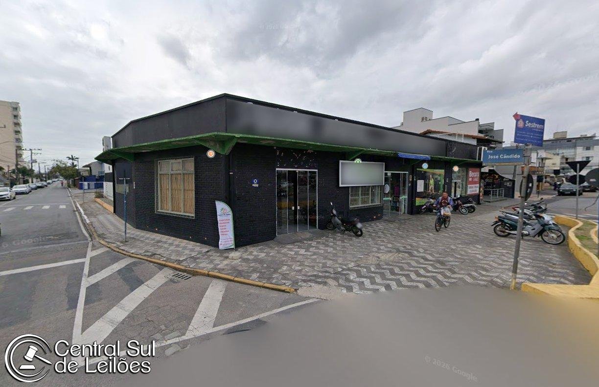 Terreno de esquina com áreas de 140,00m² e 364,00m², bairro Boa Vista, em Itajaí/SC em Itajaí/SC - foto 2