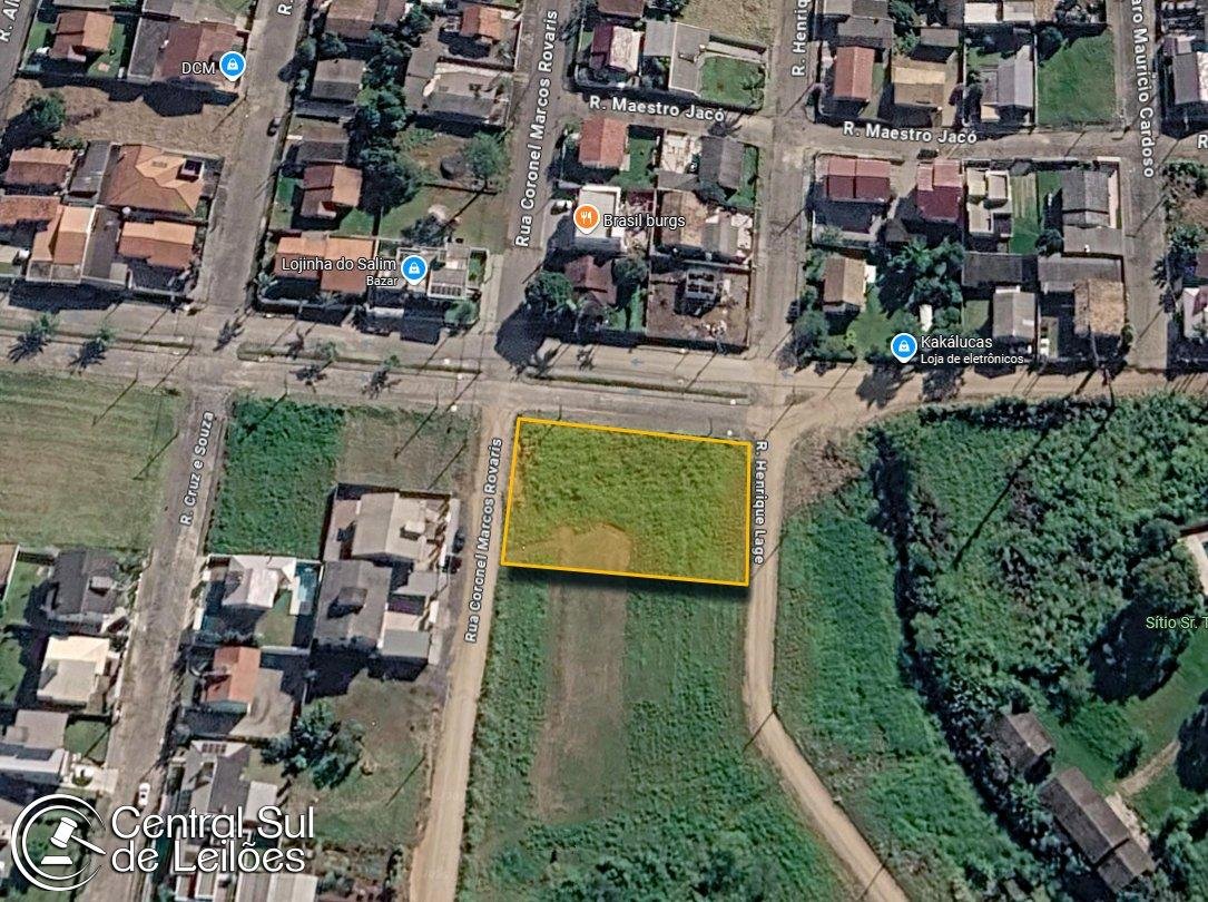 Terreno de esquina, com área de 1.727,55m², bairro Primeiro de Maio, no Município de Içara em Içara/SC