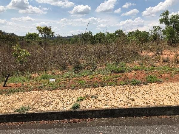 Terreno, 0.00 de área total, 0.00 de área privativa, 1000.00 de área do terreno. em Jaboticatubas/MG