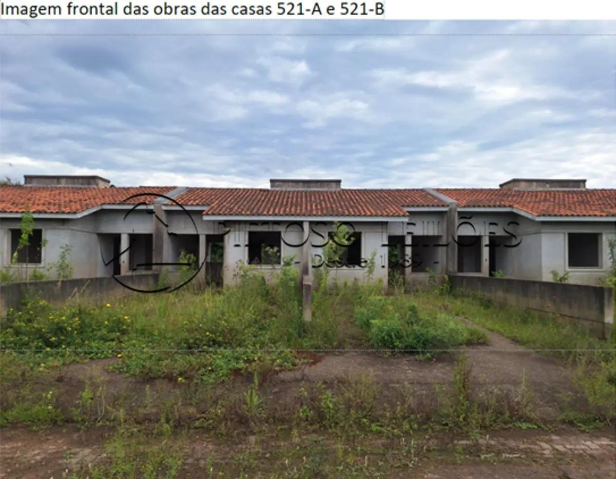 ESTEIO/RS - CASA DE ALVENARIA EM CONSTRUÇÃO - Nº 521-B - RUA VITOR MATEUS TEIXEIRA - VILA em Esteio/RS