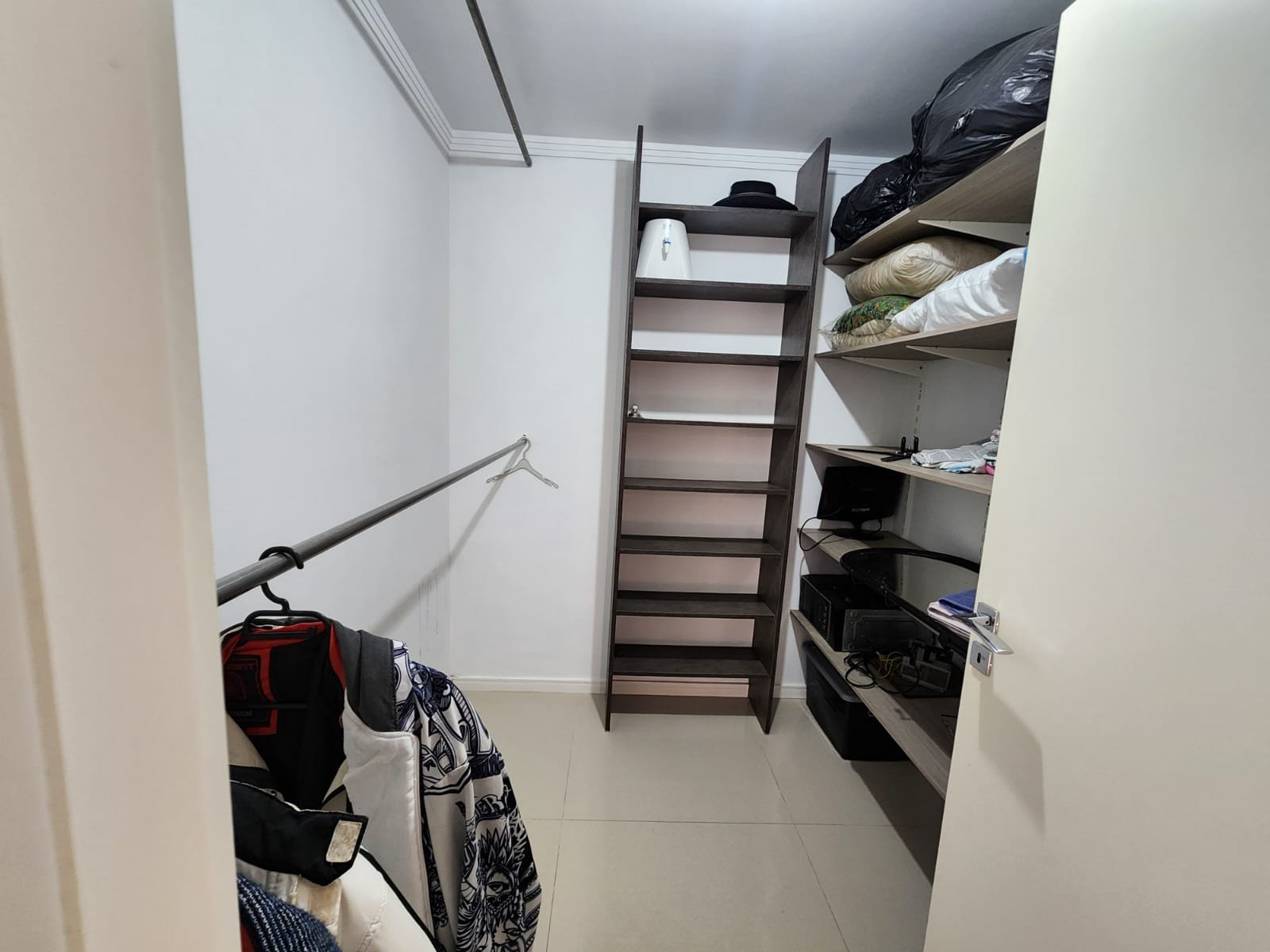 UM IMOVEL URBANO RESIDENCIAL AREA CONTRUIDA 400,38 m² NO BAIRRO VILA REAL BALNEÁRIO CAMBOR em Balneário Camboriú/SC - foto 36