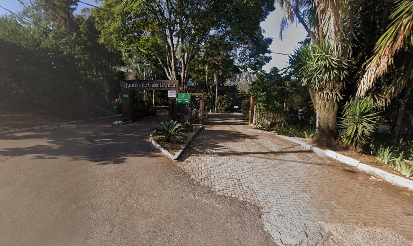 LOTE SEM BENFEITORIAS | ÁREA DE 24.156,00 M² | CONDOMÍNIO QUINTAS DE CASA BRANCA | BRUMADI em Brumadinho/MG
