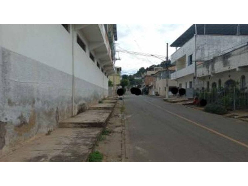 Casa à venda em leilão - Rua Maria Ortega Arrabal, 173 - Fundos - Ministro Sá Tinoco - Lot em Itaperuna/RJ - foto 3
